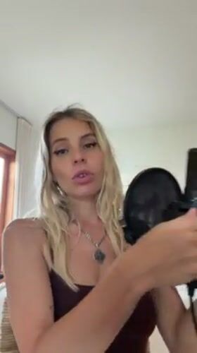 Content creator records music, takes selfies in Bali locations