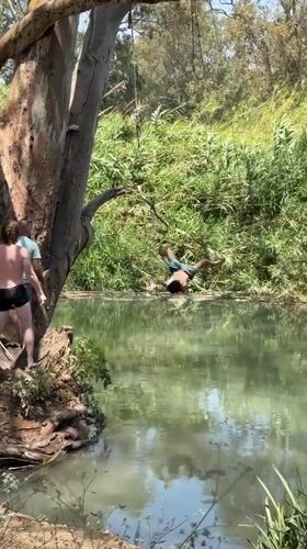 River recreation and graffitied ruins observed in Petah Tikva
