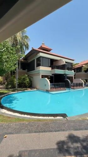 Woman documents morning visit to Dubai luxury resort