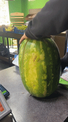 Fresh fruit preparation observed in Krasnodar market area