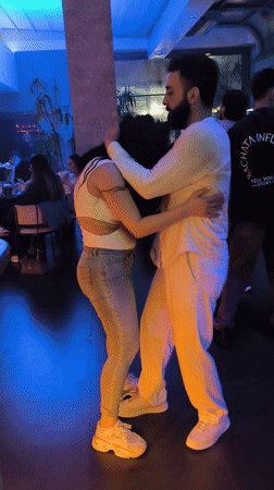 Social dance event draws couples to Baku venue