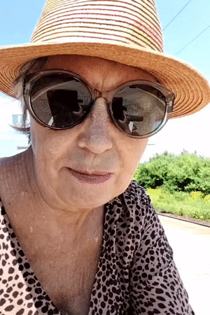 Woman documents beach and railway visit in Vladivostok