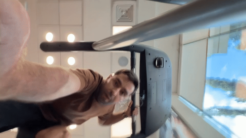 Early morning gym session in Tel Aviv, treadmill and dips