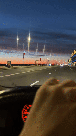 Driver records sunset transition on Nizhny Novgorod highway