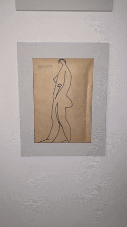 Moscow gallery visit captures figure drawings, street scene