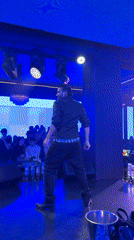 Live musical performance at Sofia nightclub draws recording audience