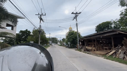 Motorcycle rider films road journey in Thailand