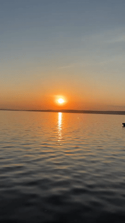 Sunset and war memorial scenes documented in Votkinsk, Russia
