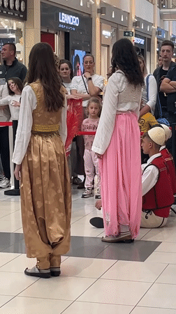 Cultural performance draws audience at Podgorica shopping mall