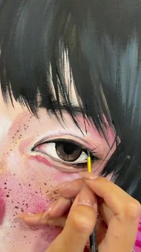 Close-up portrait painting session in Krasnoyarsk, Russia