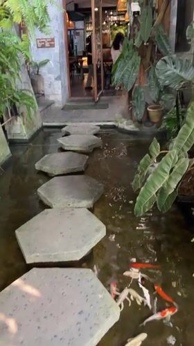 Morning stroll through decorated streets and cafes in Nha Trang