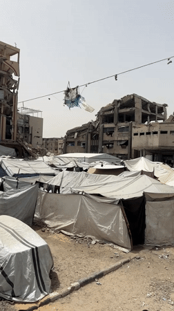 Gaza residents seek water, shelter amid widespread urban damage