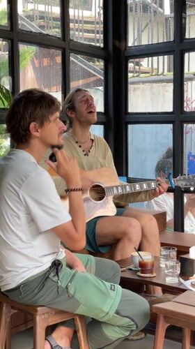 Late-night acoustic performance observed at Pokhara venue
