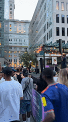 Outdoor event draws crowd to Montreal city square