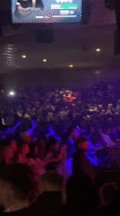 Live concert draws packed crowd in Dublin