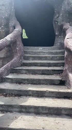 Visitor documents park caves and ZapSib plant in Novokuznetsk