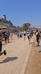 Triathlon race draws spectators along Chorrillos coastline