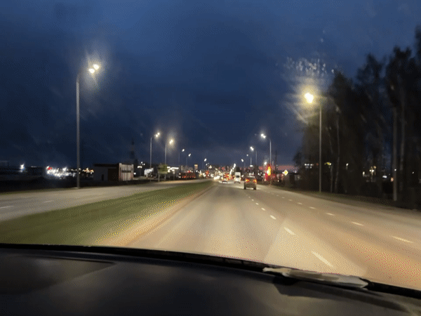 Evening highway commute captured in Naberezhnye Chelny, Russia
