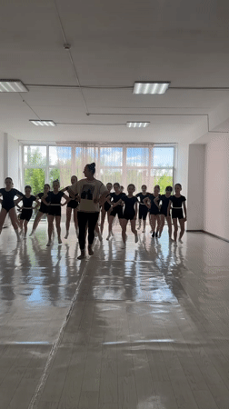 Dance students practice synchronized routines in Votkinsk studio