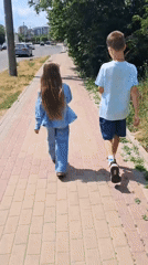 Summer morning stroll: neighborhood streets, gardens, and wildlife