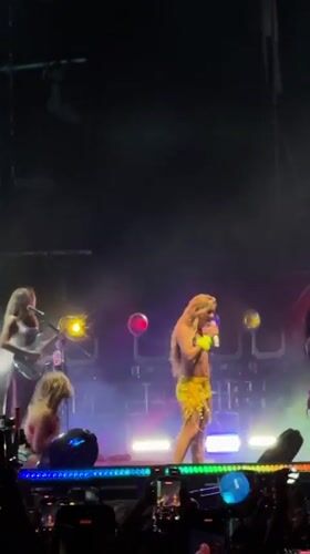 Late-night concert performance captured by audience in Mexico City