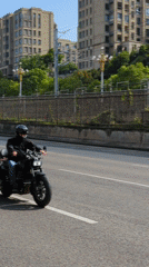 Municipal maintenance and traffic observed in Jiangjin, China