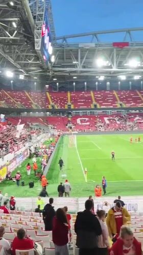 Match day in Khimki: stadium crowds and train rides home