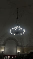 Witness documents Moscow train station and metro journey