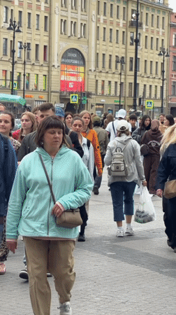 Street scenes documented in Saint Petersburg during afternoon hours