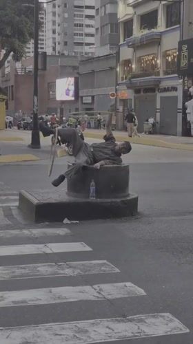 Man observed lying on street structure in Caracas