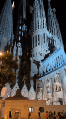 Night filming captures illuminated Sagrada Familia in Barcelona
