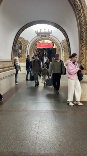 Moscow Metro morning: commuters move through ornate Soviet-era stations
