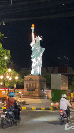 Illuminated Statue of Liberty replica spotted in Madiun, Indonesia