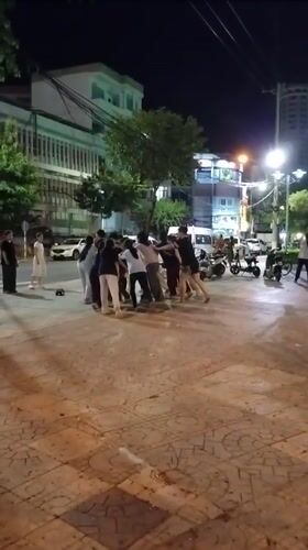 Evening scenes documented across Nha Trang Ward public spaces