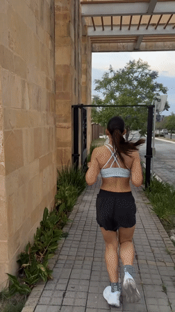 Late night jogger and self-filming pedestrian spotted in Mexico