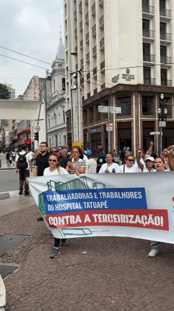 Labor unions protest privatization in São Paulo streets
