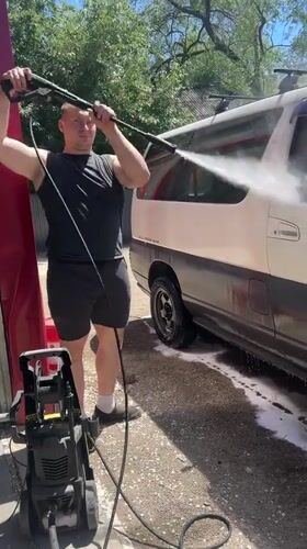 Comprehensive van pressure washing session in Blagoveshchensk car wash