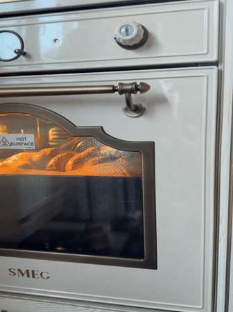 Community baking session brings generations together in Russian kitchen