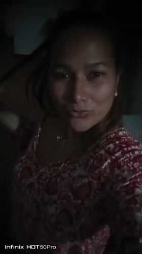Family moments captured across Caracas homes during evening hours