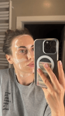 Woman takes masked bathroom selfies in Warsaw