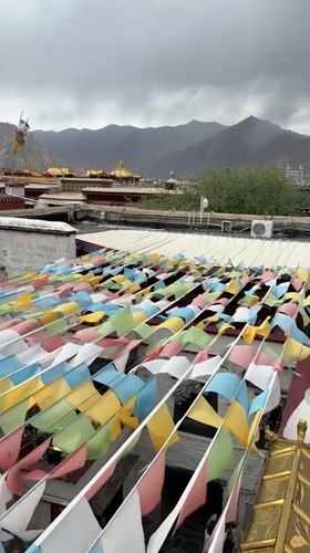 Morning scenes captured across Lhasa's Chengguan District, Tibet