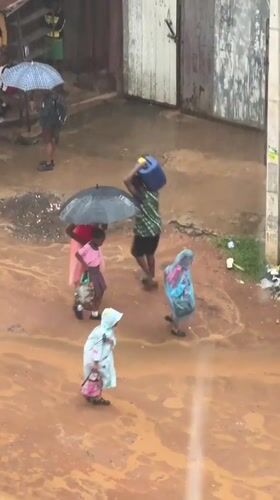 Onitsha streets flood during heavy morning rainstorm
