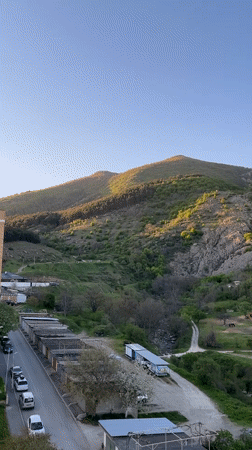 Afternoon life documented in Bulgarian mountain town