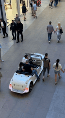Routine shopping activity documented at Belgrade mall Sunday afternoon