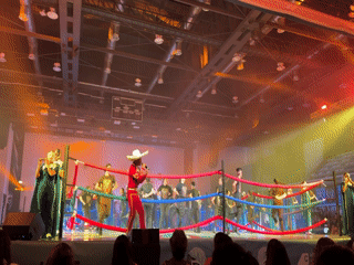 Late-night mariachi performance draws crowds to Puebla venue