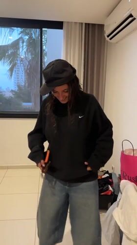 Young person filmed indoors in Dakar, Senegal