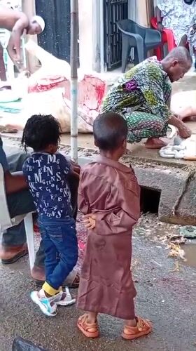 Ordinary morning market life documented across Ikorodu, Nigeria