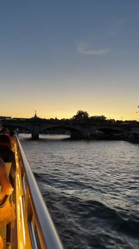 Sunset cruise on the Seine, Paris
