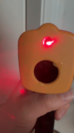 Infrared thermometer used to measure cooking temperature in Germany