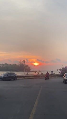 Dawn harbor scenes captured in Pak Nam Chumphon